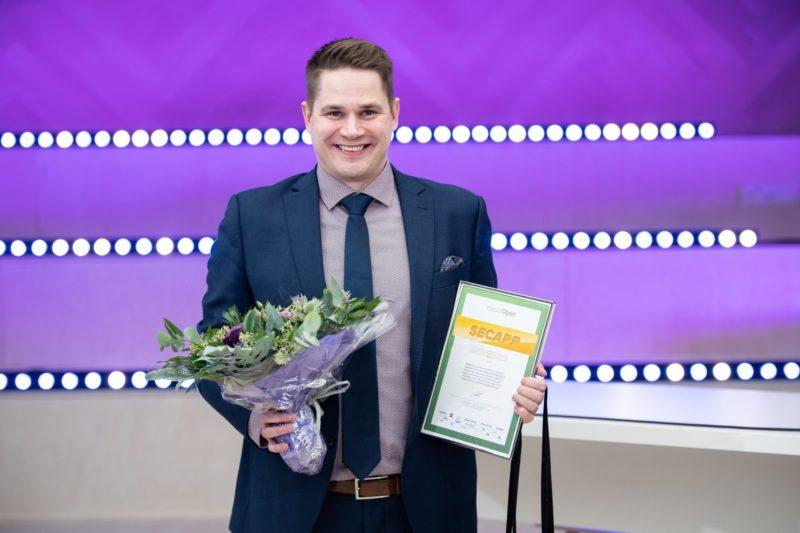 Secappin liiketoimintajohtaja Jani Lehtinen vastaanotti Vuoden kasvuyritys 2020 -tittelin.